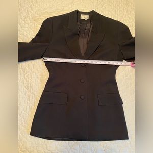 Black Fully Lined Fitted Blazer by Kenar, Sz 10, Measurements in Pics Worn once